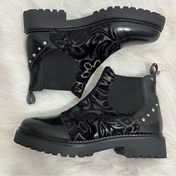 NIB Apepazza Ivonne Black Velvet Flocked Silver Studded  Boot -- EU40 - US 9/9.5 - Picture 3 of 12
